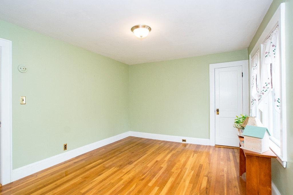 34 Willoughby Road Milton, MA 02186 - Photo 15 of 25