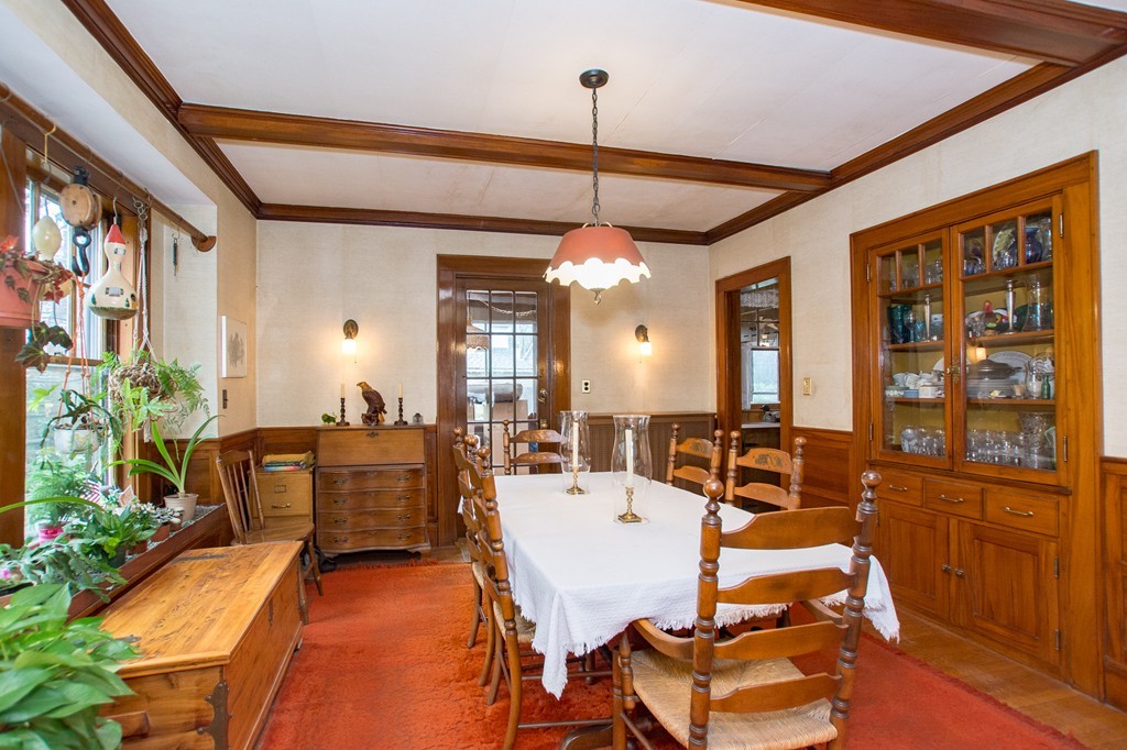 34 Willoughby Road Milton, MA 02186 - Photo 7 of 25