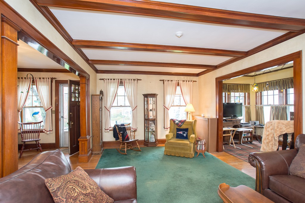 34 Willoughby Road Milton, MA 02186 - Photo 10 of 25