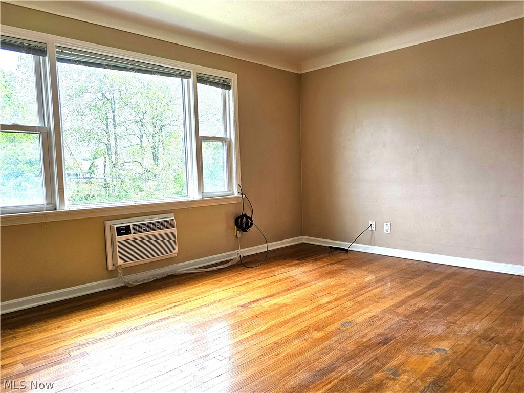 4032 Ridge Road, Unit 6 Cleveland, OH 44144 - Photo 3 of 17