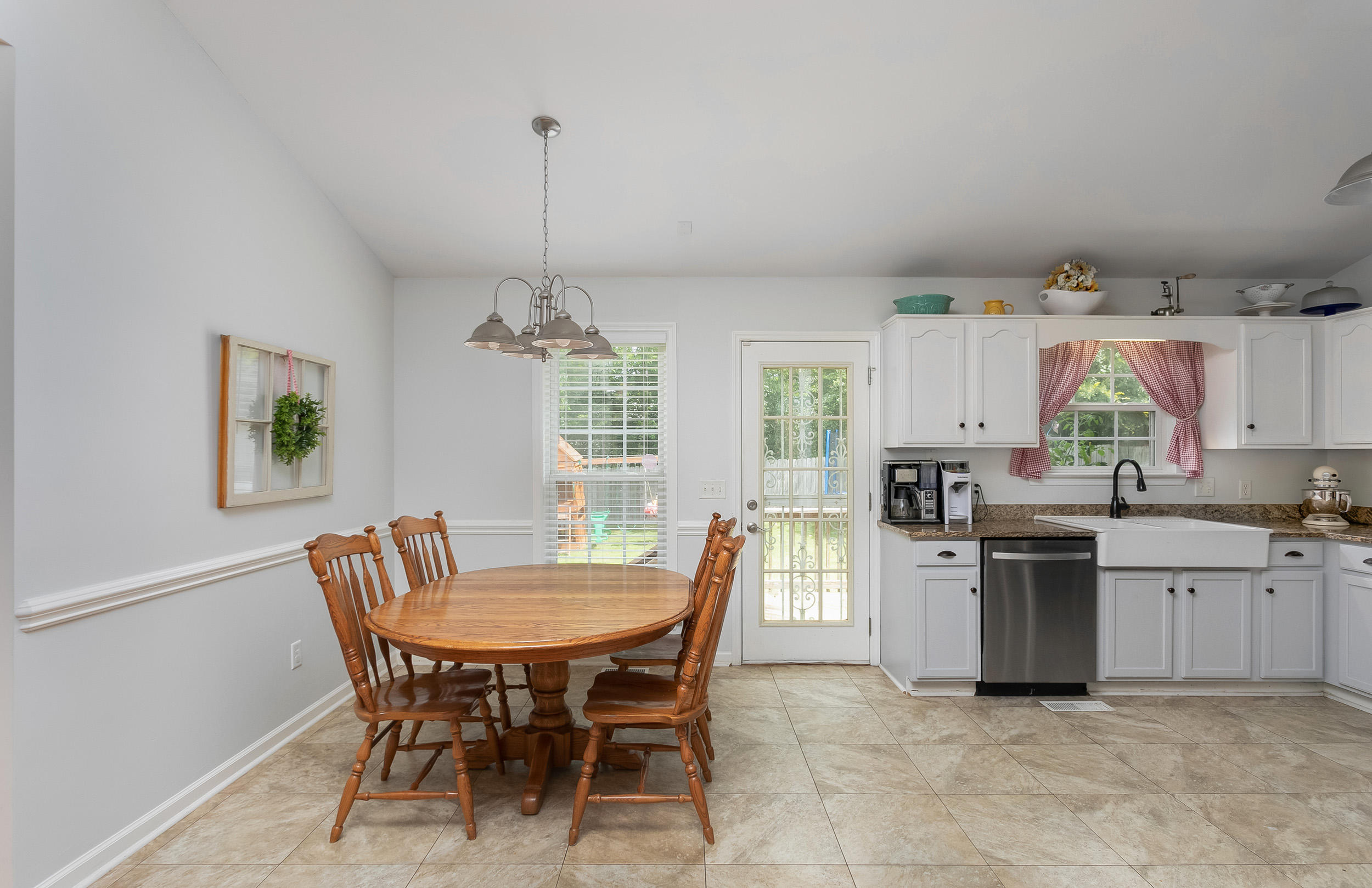 1855 Cannondale Loop Chattanooga, TN 37421 - Photo 6 of 15 1855 Cannondale Loop_Dining _ Kitchen 2_