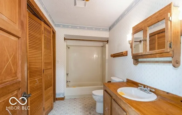 $289,900 | 16905 North County Road 450 East, Eaton, IN 47338