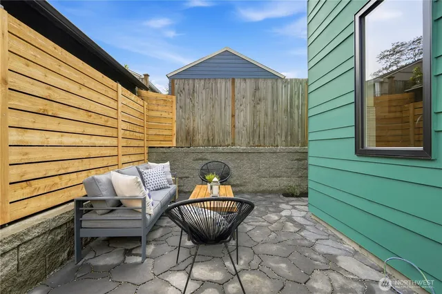 $749,000 | 7554 39th Avenue Southwest, Seattle, WA 98126