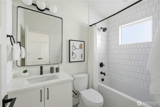 $749,000 | 7554 39th Avenue Southwest, Seattle, WA 98126