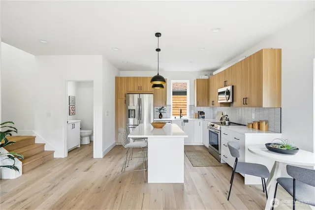 $749,000 | 7554 39th Avenue Southwest, Seattle, WA 98126