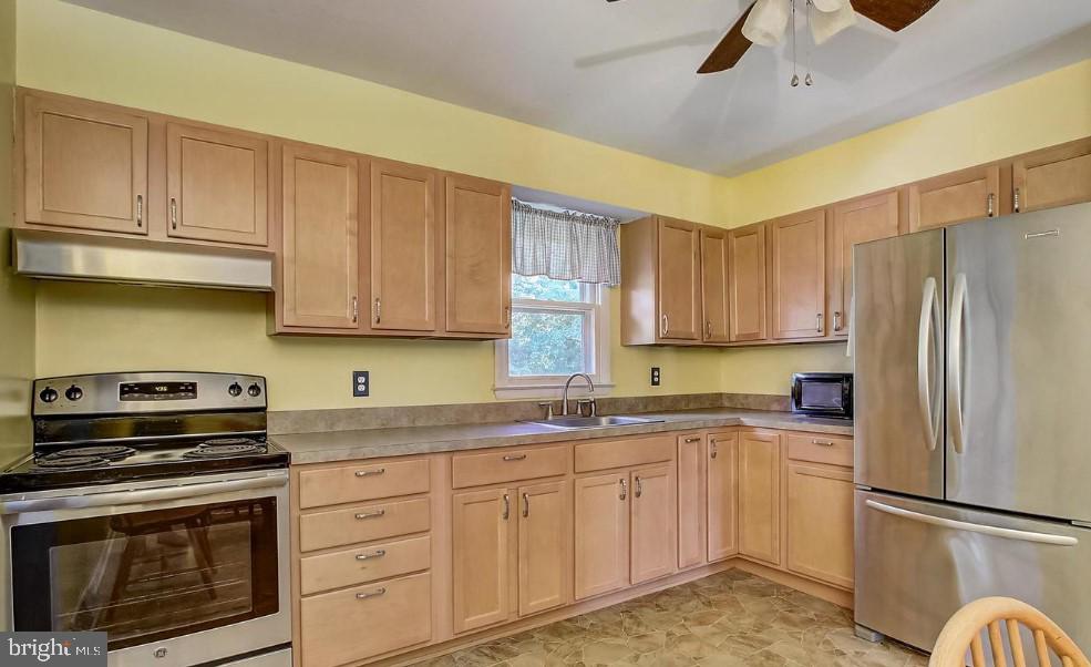 7910 Redstone Road Kingsville, MD 21087 - Photo 5 of 23 Kitchen