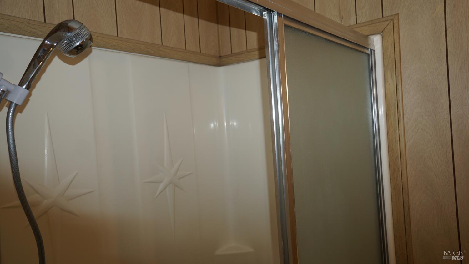 56 Ellie Drive Santa Rosa, CA 95403 - Photo 14 of 17 a bathroom with a shower