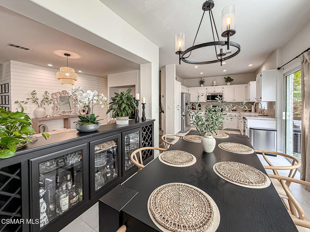 619 Hooper Avenue Simi Valley, CA 93065 - Photo 11 of 56