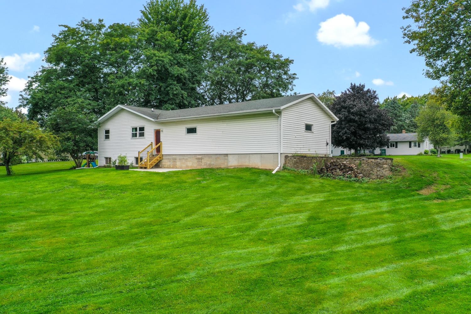 302 Hill Road Rosendale, WI 54974 - Photo 34 of 49 Gallery Image 34