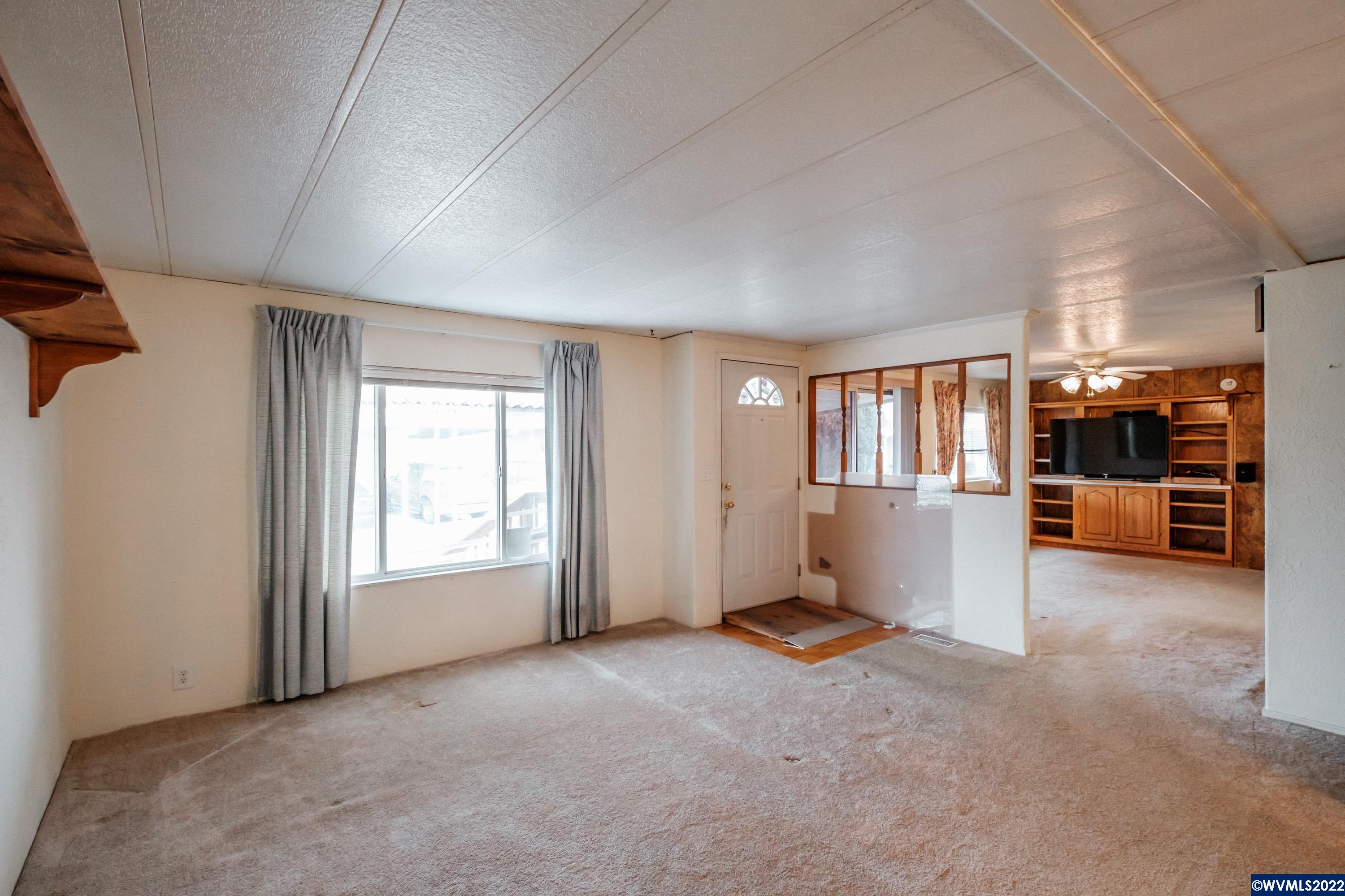 5422 Portland Road Northeast, Unit 140 Salem, OR 97305 - Photo 12 of 42