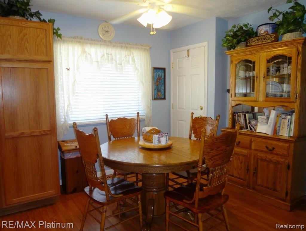 320 Mann Street Pinckney, MI 48169 - Photo 7 of 16 DINING AREA