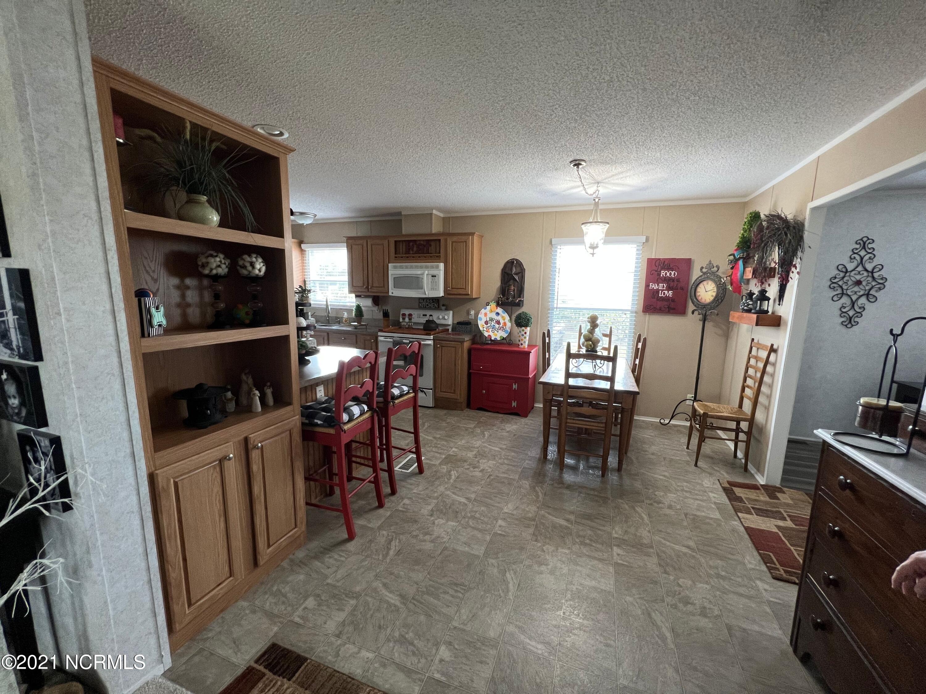 324 Pearson Road Clinton, NC 28328 - Photo 10 of 22 Dining Room