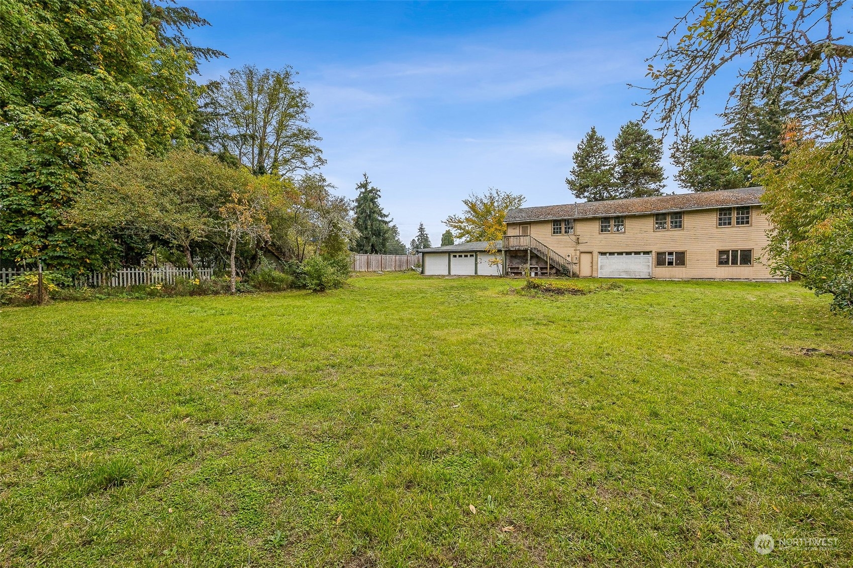 115 Ronge Street North Roy, WA 98580 - Photo 8 of 40