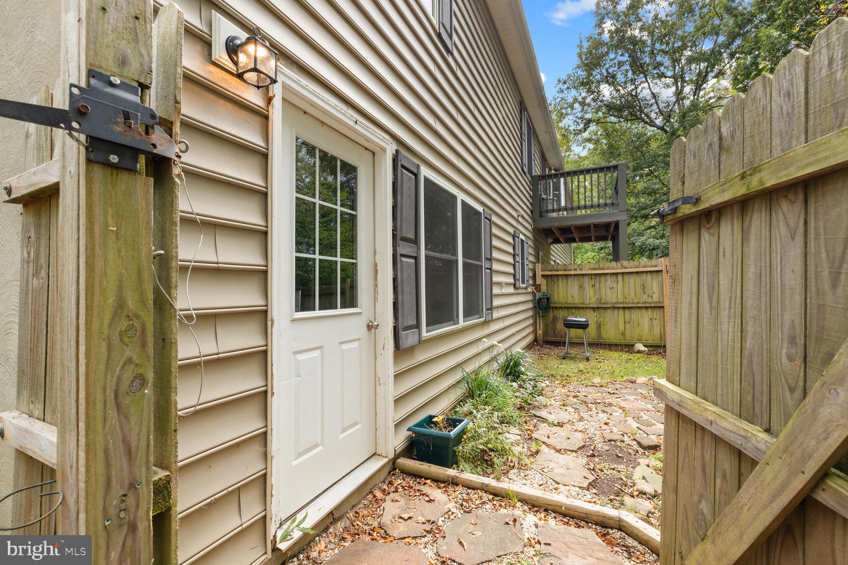 2891 Saumsville Road Maurertown, VA 22644 - Photo 55 of 68 Apartment/In-laws suite/Flex Space Entrance Area