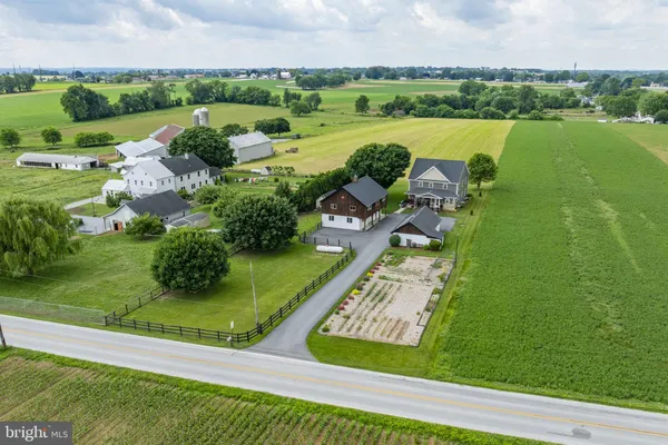 $450,000 | 346 Lynwood Road, Bird-in-Hand, PA 17572