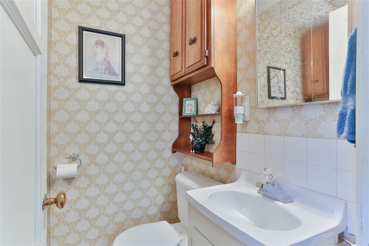 10176 Madrid Way Spring Valley, CA 91977 - Photo 11 of 25