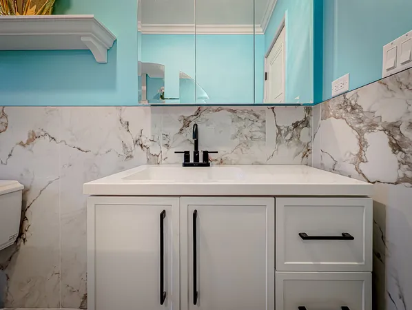 a close view of sink and tap
