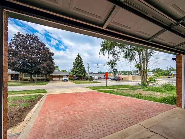 a view of outdoor space