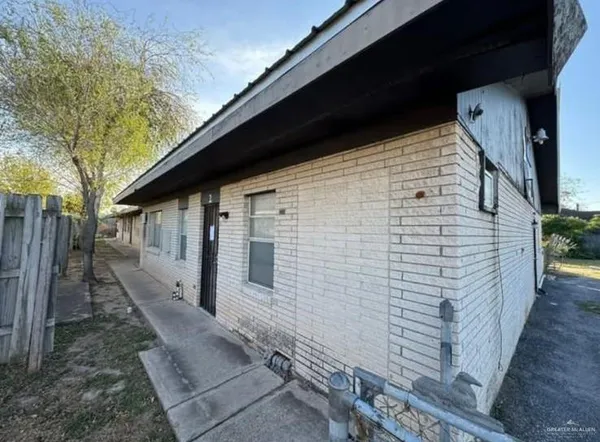 $379,000 | 805 West First Street, Mission, TX 78572