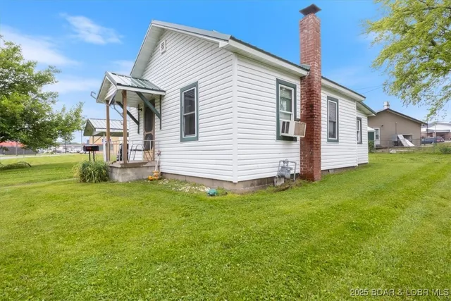 $55,000 | 413 East 3rd Street, Eldon, MO 65026