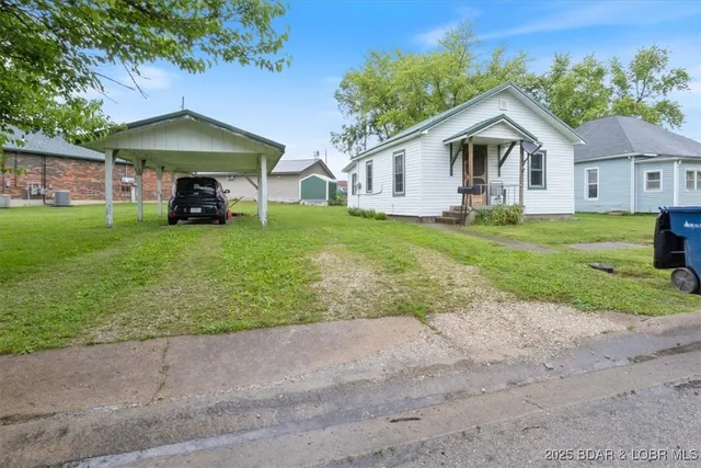 $55,000 | 413 East 3rd Street, Eldon, MO 65026