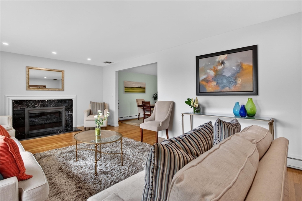 76 Goodnough Road Brookline, MA 02467 - Photo 4 of 36