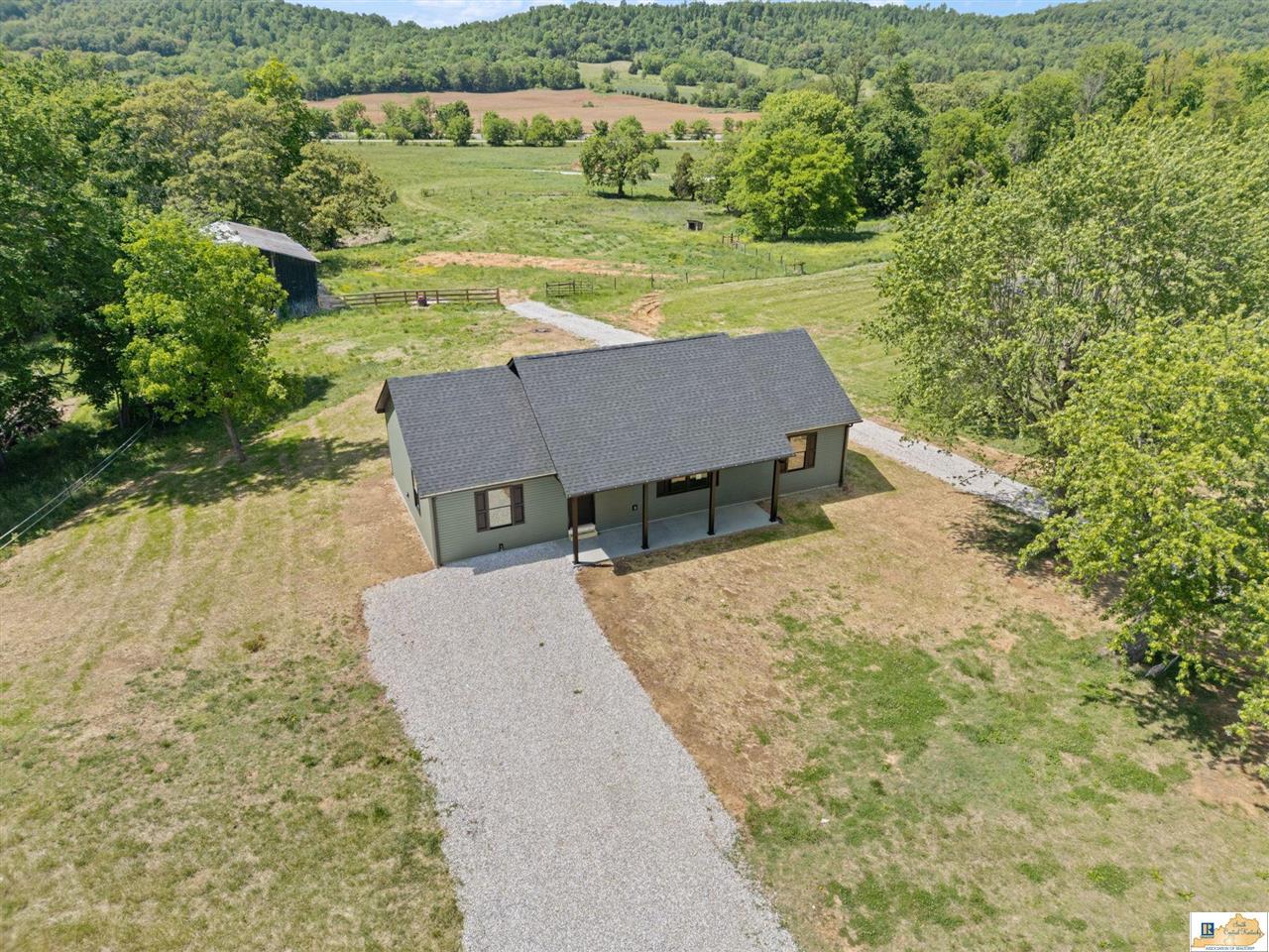 1363 Short Cut Road Horse Cave, KY 42749 - Photo 25 of 64 Gallery Image 25