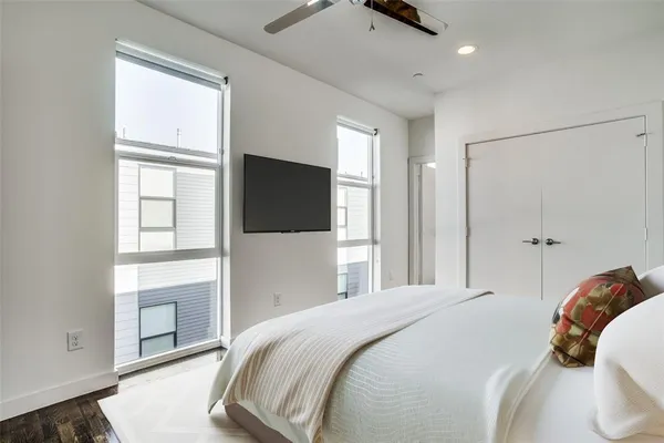 $2,750 | 4901 Live Oak Street, Unit A, Dallas, TX 75206