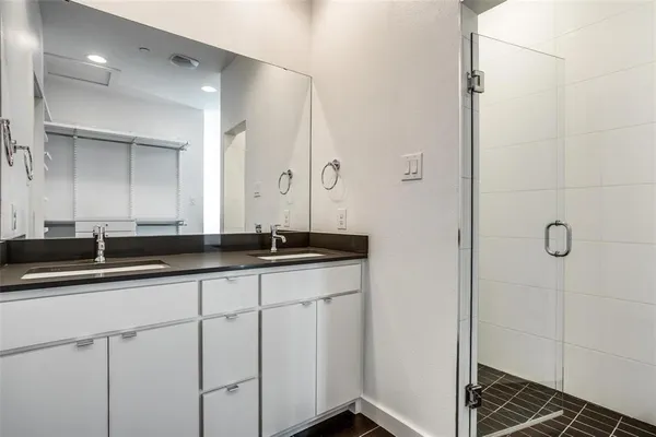 $2,750 | 4901 Live Oak Street, Unit A, Dallas, TX 75206