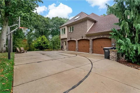 $1,799,999 | 201 MacFadden Drive, Gibsonia, PA 15044