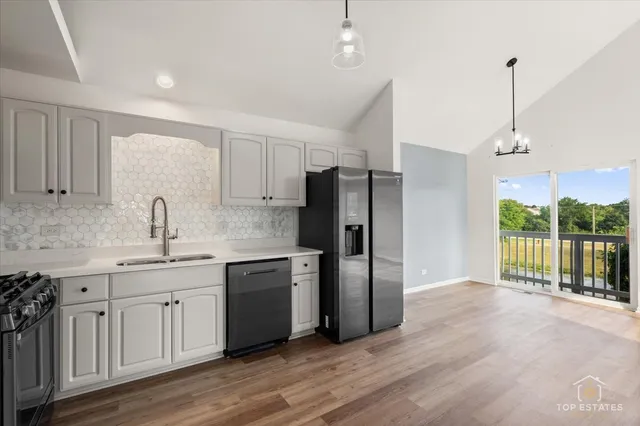 $319,000 | 17437 Yakima Drive, Lockport, IL 60441