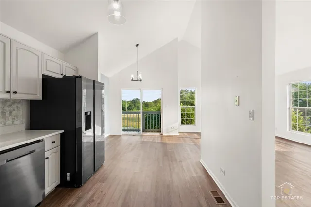 $319,000 | 17437 Yakima Drive, Lockport, IL 60441