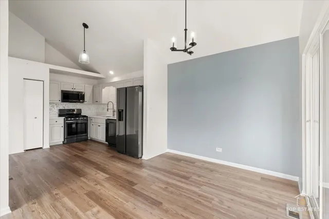 $319,000 | 17437 Yakima Drive, Lockport, IL 60441