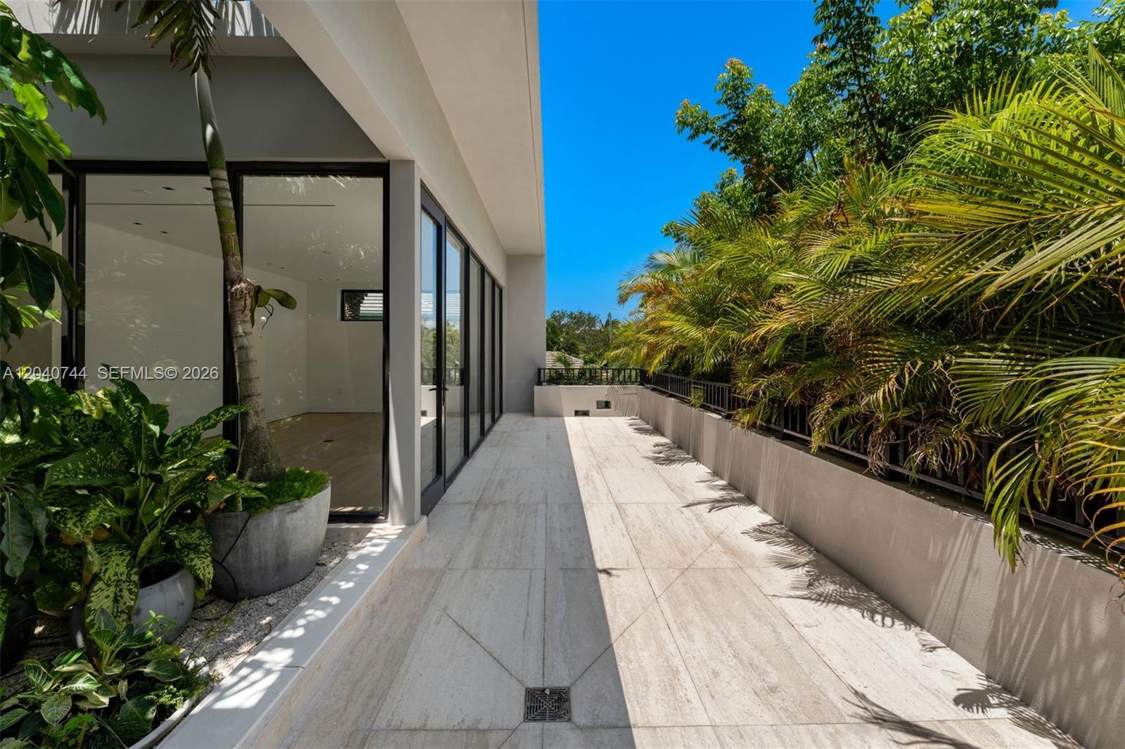 165 Hampton Lane Key Biscayne, FL 33149 - Photo 30 of 50