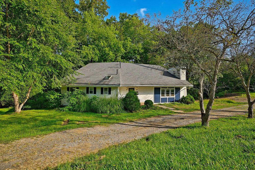 1001 Pleasantville Road, Unit R Lancaster, OH 43130 - Photo 1 of 40 1001PleasantvilleRoadExt_Hommati102
