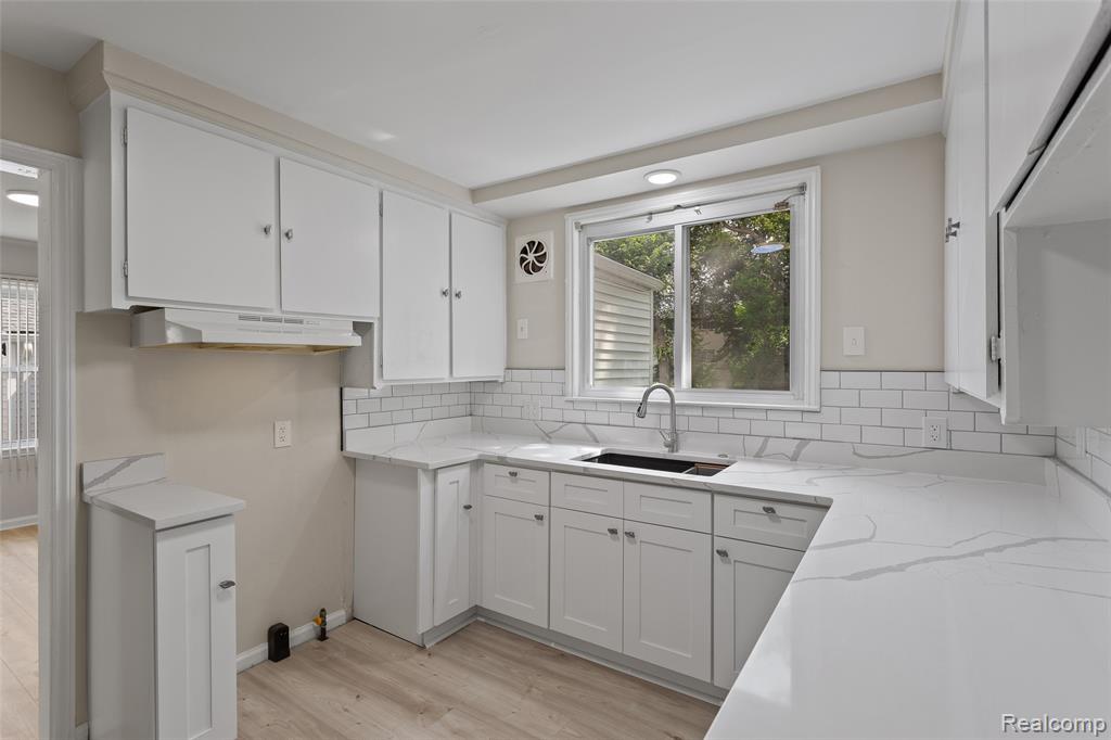 8604 Meyers Road Detroit, MI 48228 - Photo 23 of 39
