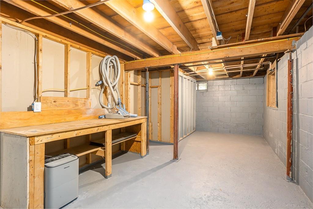 8 New Fitchburg Road Townsend, MA 01474 - Photo 33 of 35