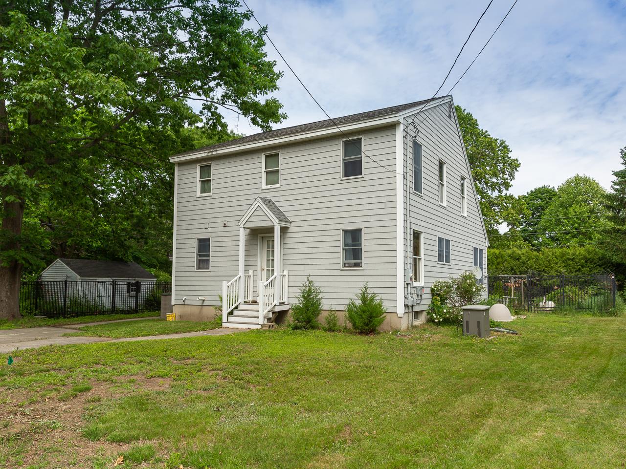 85 Locke Road Hampton, NH 03842 - Photo 3 of 27