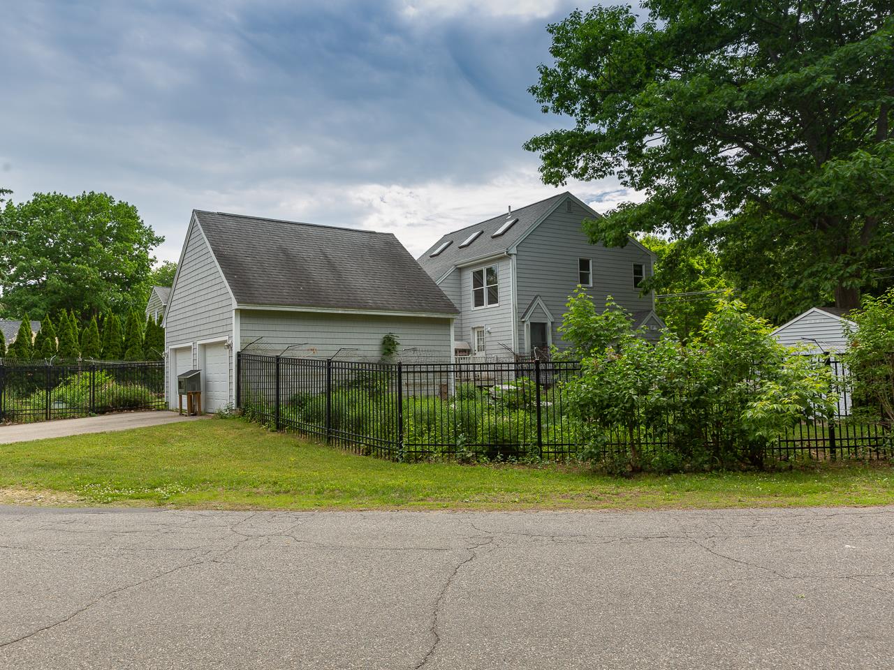 85 Locke Road Hampton, NH 03842 - Photo 4 of 27