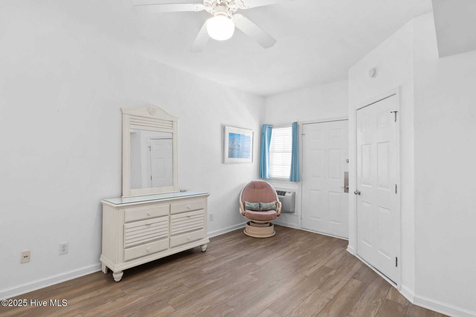 135 Royal Poste Road, Unit 3211 Sunset Beach, NC 28468 - Photo 13 of 32 013_135_royal_poste_road_final-13_551