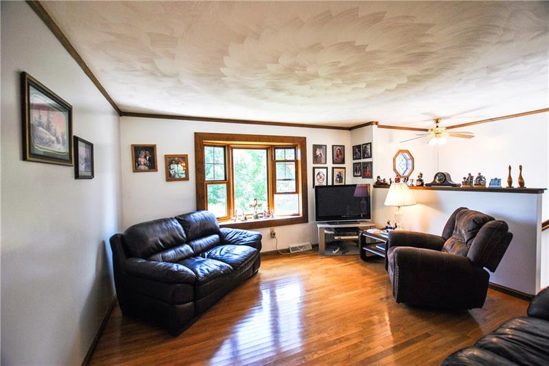 443 Marwood Road Cabot, PA 16023 - Photo 4 of 24