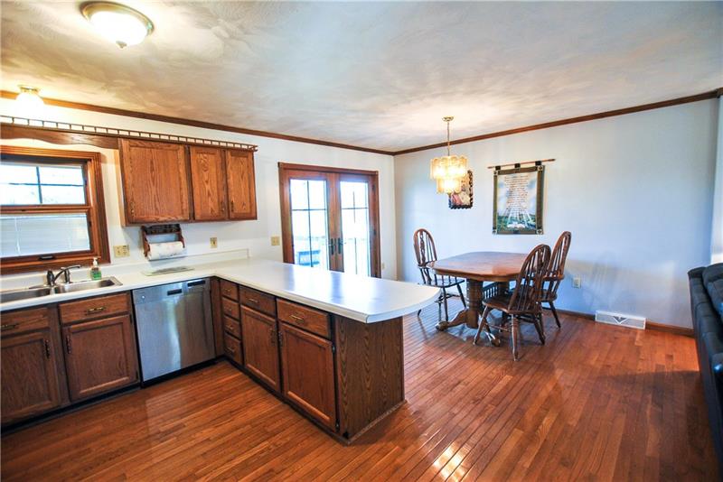 443 Marwood Road Cabot, PA 16023 - Photo 8 of 24