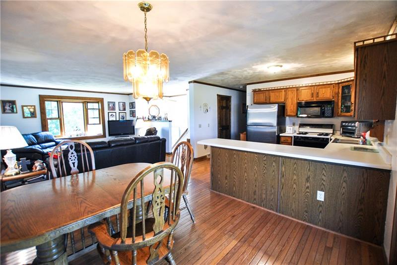 443 Marwood Road Cabot, PA 16023 - Photo 9 of 24