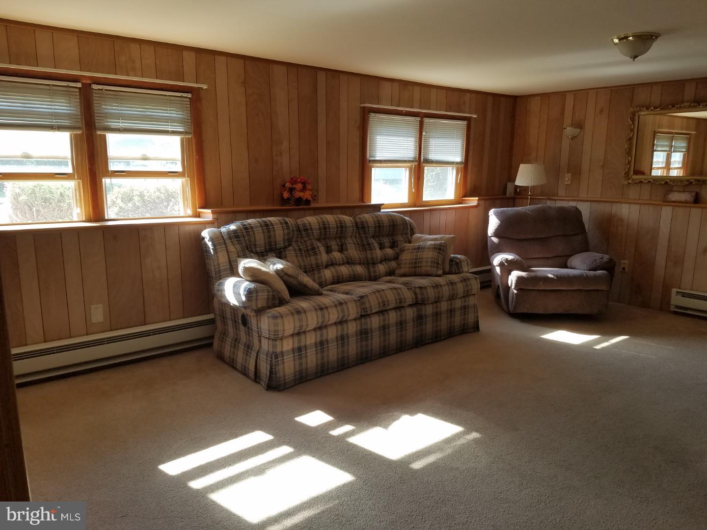 7 Atlantic Road Pennsville, NJ 08070 - Photo 9 of 13 Family Room