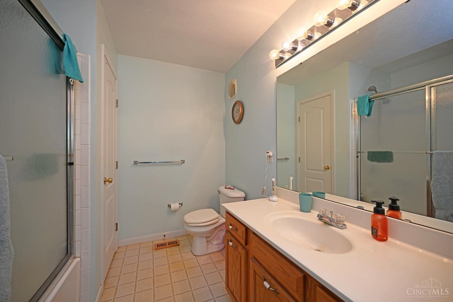 1565 Creekside Road Amelia, OH 45102 - Photo 21 of 43 Gallery Image 21