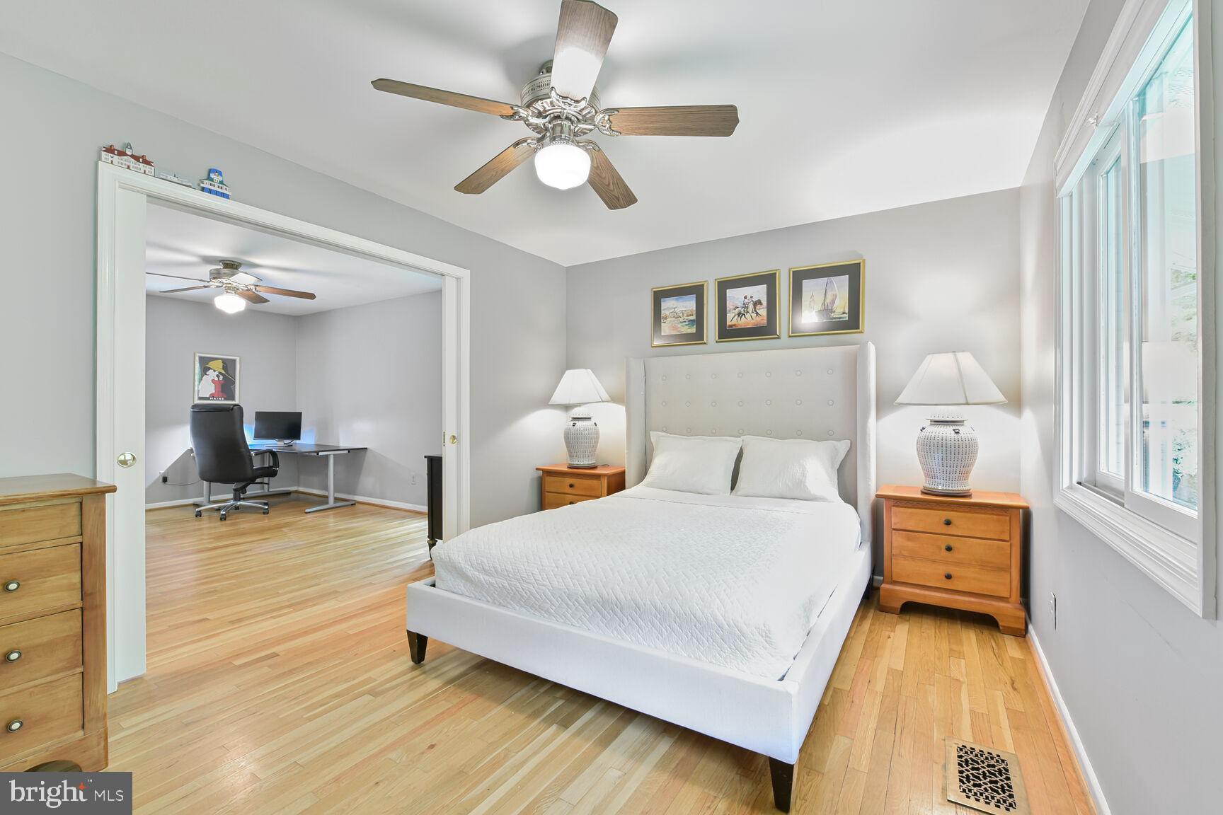 5 Persimmon Court Bethesda, MD 20817 - Photo 17 of 38 Primary Bedroom