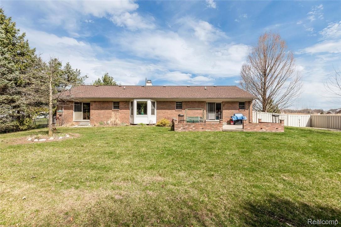 27227 King Road Romulus, MI 48174 - Photo 22 of 23 27227 King Rd Brownstown-large-021-14-27227 King Road Brownstown MI-1500x1000-72dpi.jpg