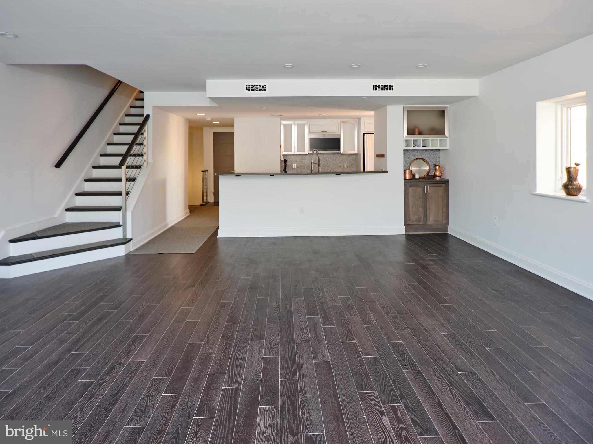 350 River Road, Unit D5 New Hope, PA 18938 - Photo 8 of 24 Spacious interior