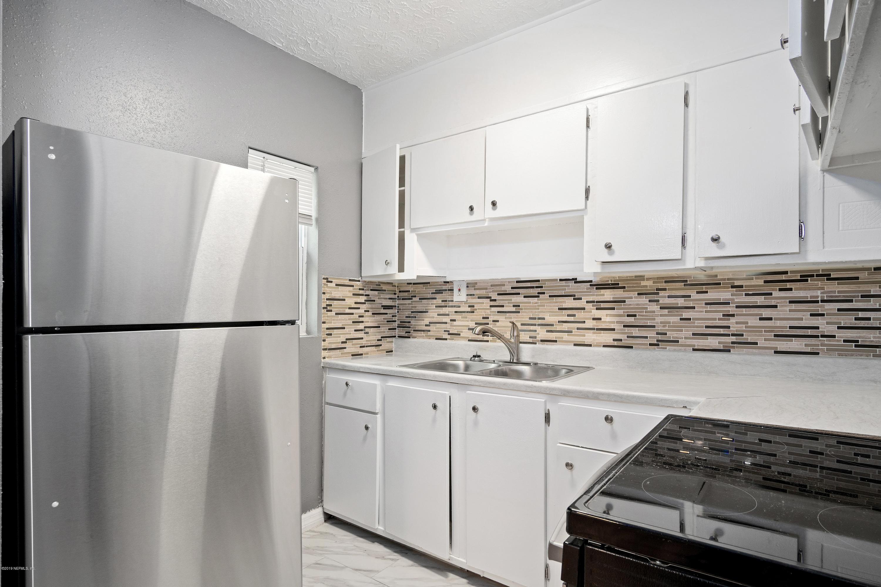 5323 Baycrest Road Jacksonville, FL 32205 - Photo 11 of 20 5323 Baycrest-10