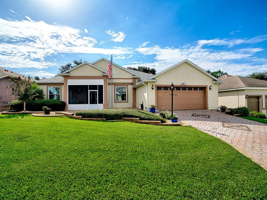 4817 Sable Ridge Court Leesburg, FL 34748 - Photo 2 of 65 Gallery Image 2